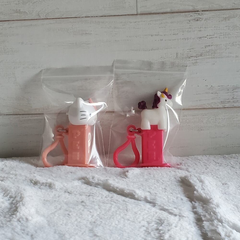 Hello Kitty Sanrio Pez Clip Set